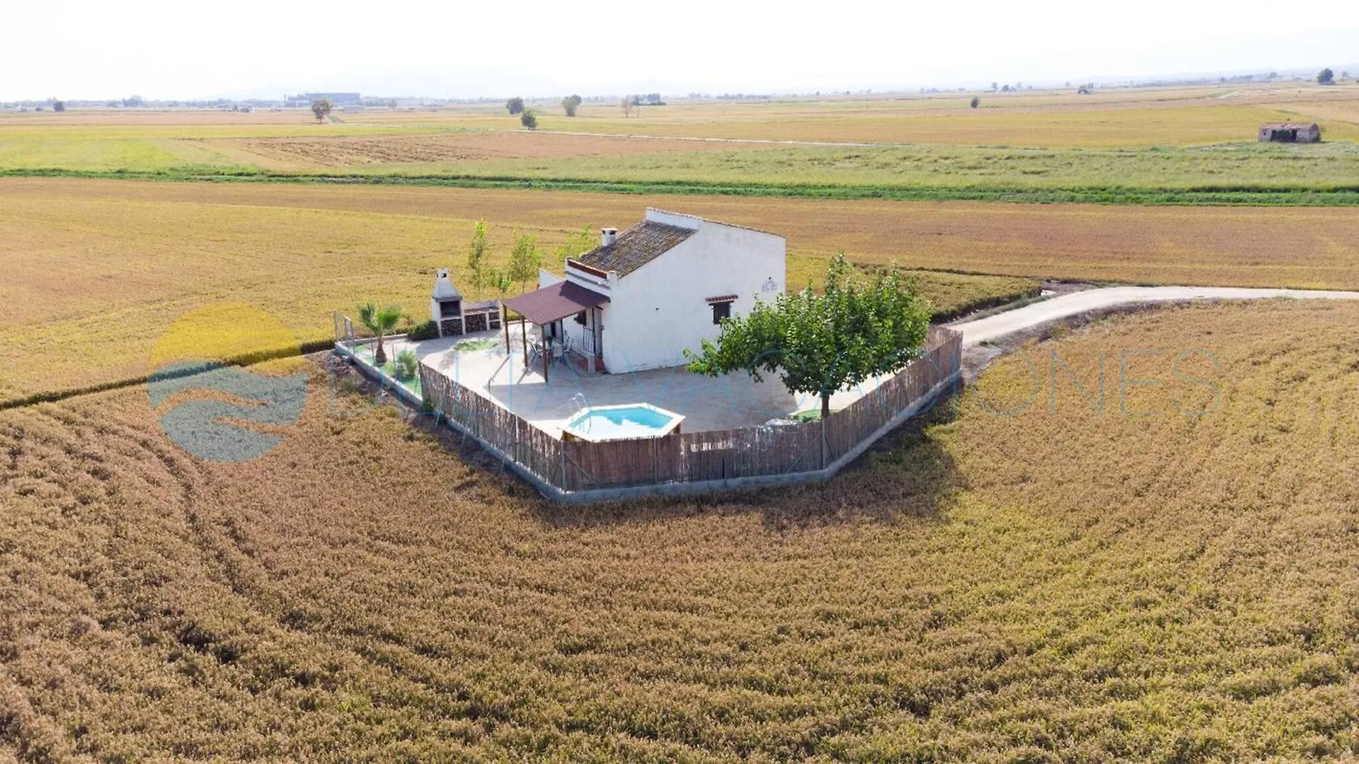 Сasa de vacaciones Illa - Casa rural aislada con piscina y cerca playa de la Marquesa Deltebre